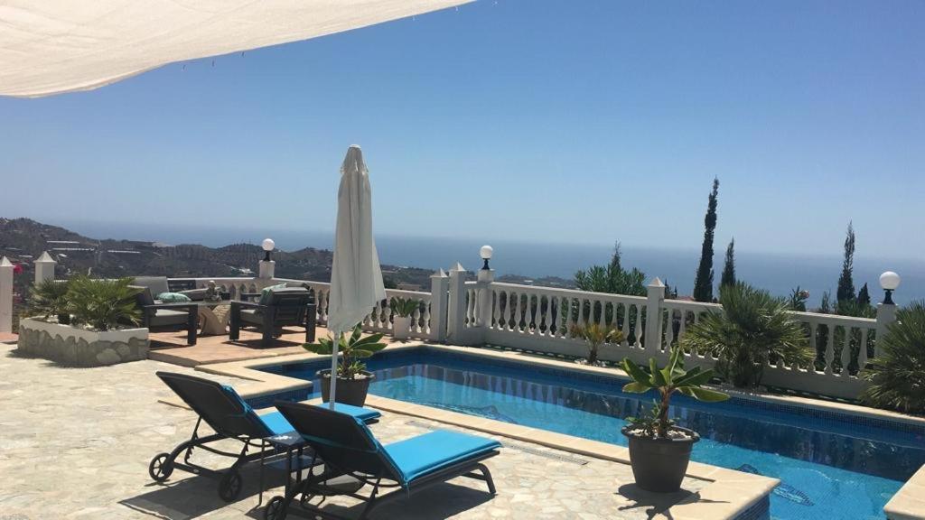 Villa Pura Vida Andalusien Algarrobo Buitenkant foto